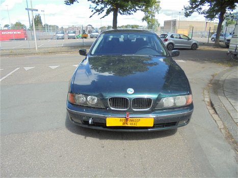 BMW 5-serie E39 520i 1998 Onderdelen en Plaatwerk 324/6 - 3