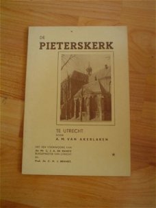 De Pieterskerk te Utrecht door A.M. van Akerlaken
