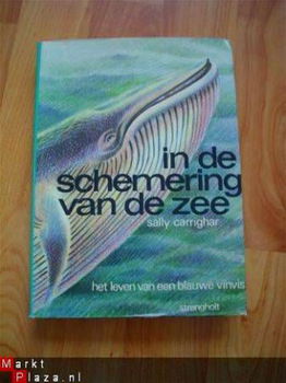 In de schemering van de zee door Sally Carrighar - 1