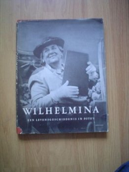 Wilhelmina, een levensgeschiedenis in foto's - 1