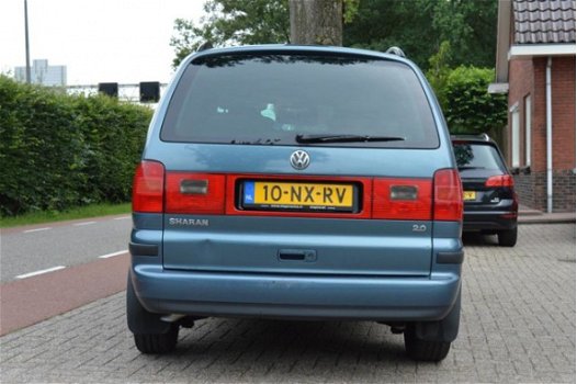 Volkswagen Sharan - 2.0 - 1