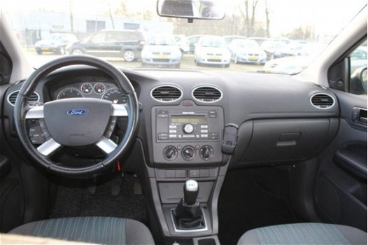 Ford Focus Wagon - 1.6 TDCI AMBIENTE Euro 4 airco, radio cd speler, cruise control, trekhaak - 1
