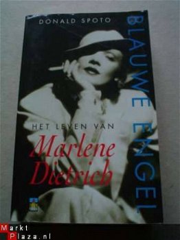 Blauwe engel, Het leven van Marlene Dietrich - 1