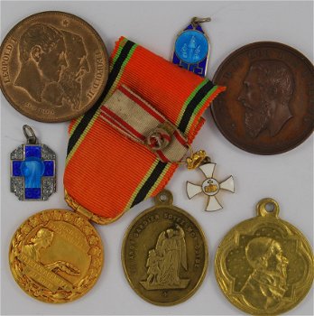 View master schijven - Oude speelkaarten en jokers - bierviltjes-Religieuze en militaire medailles- - 8