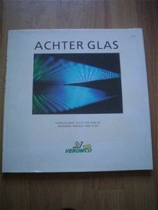 Achter glas, 100 jaar Veromco