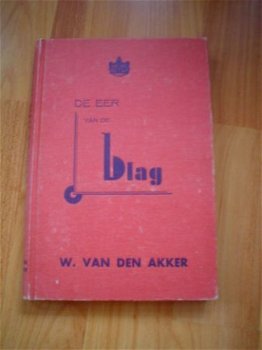De eer van de vlag door W. van den Akker - 1