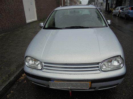 VW Golf 4 1.6 3 drs hatchback 2002 Onderdelen en Plaatwerk - 3