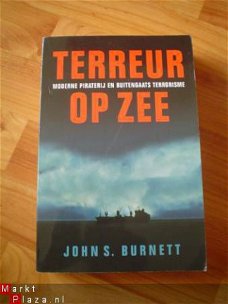 Terreur op zee door John S. Burnett