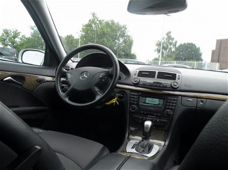Mercedes-Benz E-klasse Combi - E270 CDI Avantgarde Trekhaak Navi nieuwe apk - 1