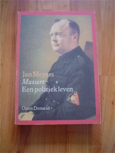 Mussert, een politiek leven door Jan Meyers
