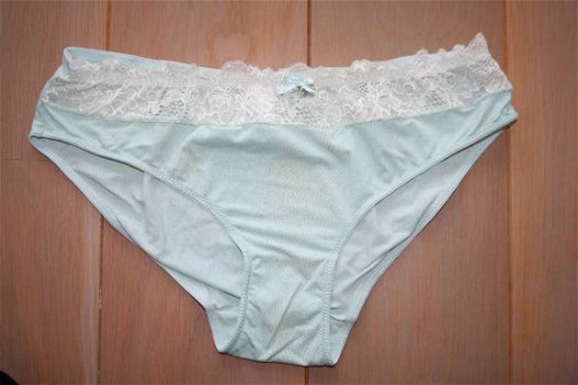 Lingeriesetje Naturana - EU75C - 38/40 - NIEUWSTAAT - 3