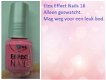 Diverse nagellakjes en topcoats in roze tinten - 2 - Thumbnail