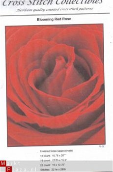 Cross Stitch Collectibles Patroon Blooming Red Rose - 1