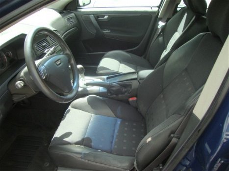 Volvo S60 - 2.4 D Edition - 1