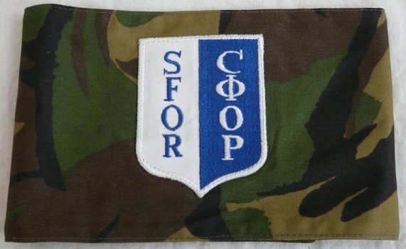 Schouderband / Armband / Armlet, SFOR, KL, Woodland Uitvoering, jaren'90.(Nr.2) - 1