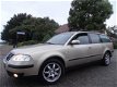 Volkswagen Passat Variant - 2.0i Comfortline & Vele Opties - 1 - Thumbnail