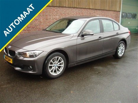 BMW 3-serie - 320i Exe Aut - Navi - Pdc - Alu - 1