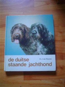 De Duitse staande jachthond door A.J. van Buuren