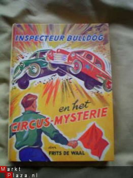 Inspecteur Bulldog en het circus-mysterie door Frits de Waal - 1