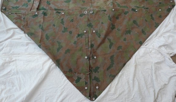 Tent Zeil / Zeltbahn, NVA / KVP, Flecktarn / Sumpftarn, DDR, Oost-Duits, jaren'60. - 2