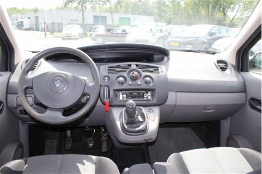 Renault Scénic - 1.6-16V PRIVILÈGE COMFORT airco, radio cd speler, elektrische ramen, trekhaak - 1