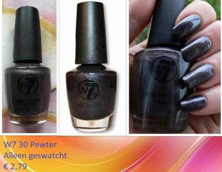 Diverse nagellakjes in grijs en zilver tinten - 3