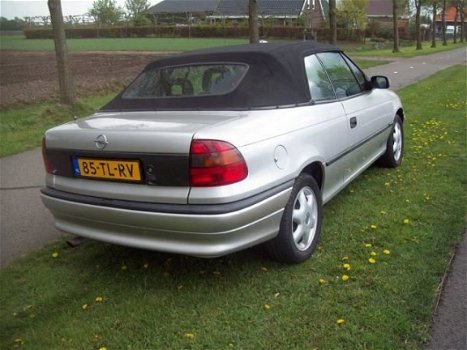 Opel Astra Cabriolet - 1.6i Comfort - 1