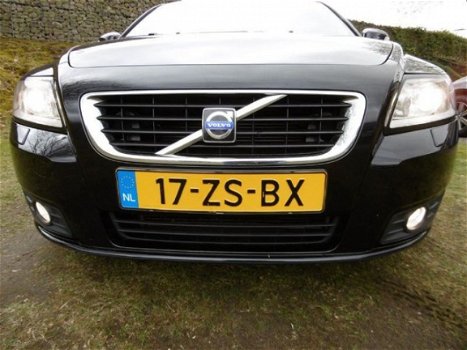 Volvo V50 - 2.0I MOMENTUM/LEDER/ 17LM/PDC/RS/INR&GAR.MOG - 1