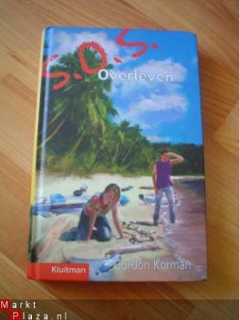 SOS Overleven door Gordon Korman - 1