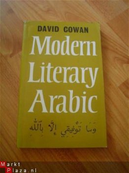 an introduction to Modern literary Arabic by David Cowan - 1