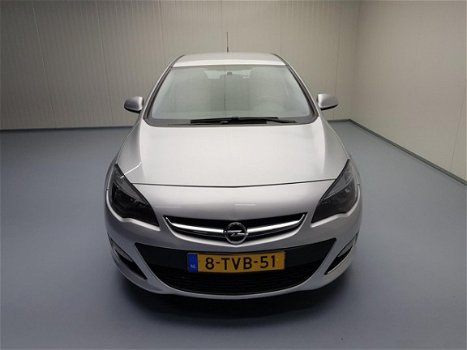 Opel Astra - Edition 1.4 Nw Type 2012, 5 deurs Lm Velgen, Pdc Achter, Cruise Control - 1