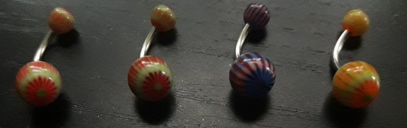 Diverse bloemetjes navelpiercings (curved barbells / banana bells) - 1