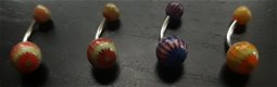 Diverse bloemetjes navelpiercings (curved barbells / banana bells) - 1 - Thumbnail