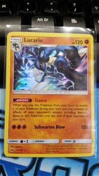 Lucario 71/147 Holo sm burning shadows - 1