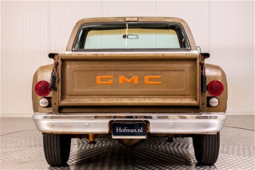 GMC Sierra - High Pickup V8 - 1