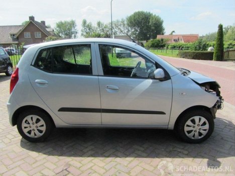 Hyundai i10 - 1.1i 12_V I-DRIVE - 1