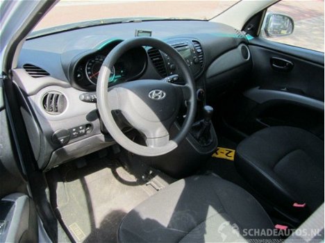 Hyundai i10 - 1.1i 12_V I-DRIVE - 1