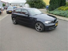 BMW 1-serie - 118d Business Line