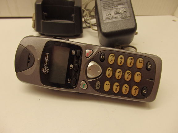 KPN tafel/wand telefoontoestel met oplader. - Afbeelding 3