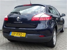 Renault Mégane - Megane 2.0 AUT. DYNAMIQUE / NAVI / GESCH. ECC / CRUISE / KEYLESS ENTRY