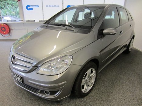 Mercedes-Benz B-klasse - B150 Automaat - 1