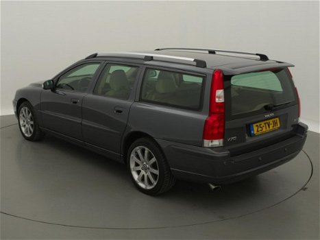 Volvo V70 - 2.0T Edition Sport / airco / navi / xenon / leder / 17 inch lmv / 180 pk - 1