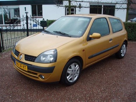 Renault Clio - 1.4 16V Dynamique *NIEUWE APK - 1
