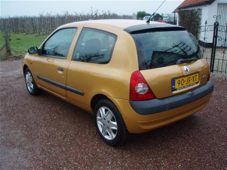 Renault Clio - 1.4 16V Dynamique *NIEUWE APK - 1