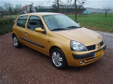 Renault Clio - 1.4 16V Dynamique *NIEUWE APK