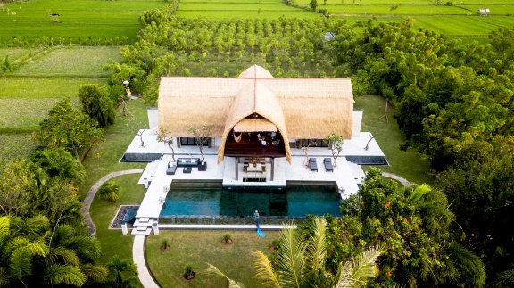 Vakantiehuis Bali Villa Shanti te huur 8 pers direct aan zee - 1