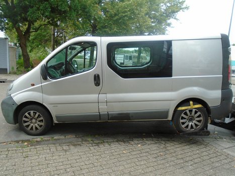 Opel Vivaro 1.9 DI (F7) 2003 Onderdelen en Plaatwerk L147 - 1