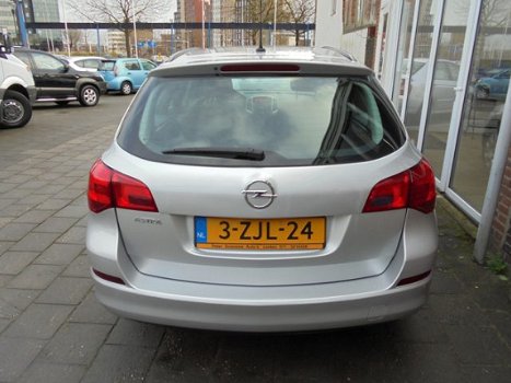 Opel Astra Sports Tourer - 1.4 COSMO - 1