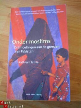 Onder moslims door Kathleen Jamie - 1