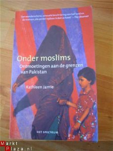 Onder moslims door Kathleen Jamie